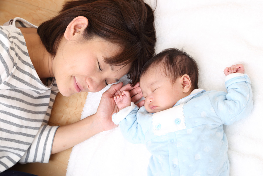 48歳初産で元気な双子の女の子を出産!